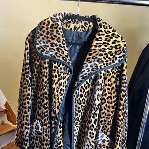 Vintage leopard woman’s coat